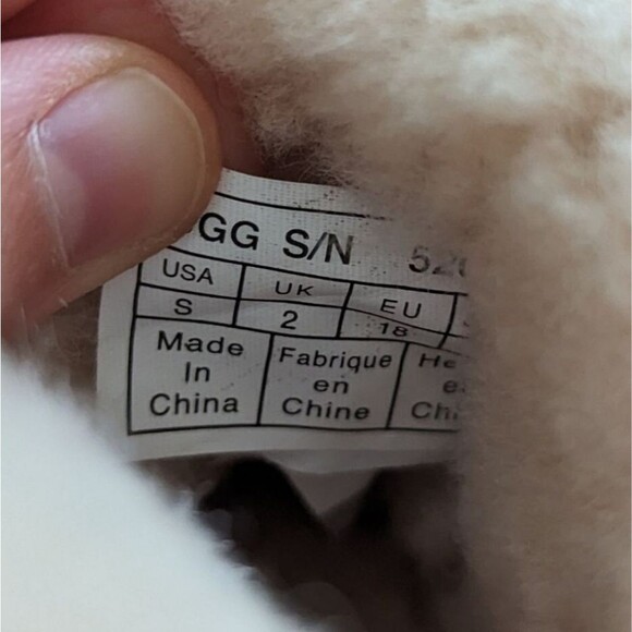 Baby UGG AUSTRALIA ERIN 225827 chestnut sheepskin boots S Small / 2-3 infant - Picture 6 of 9